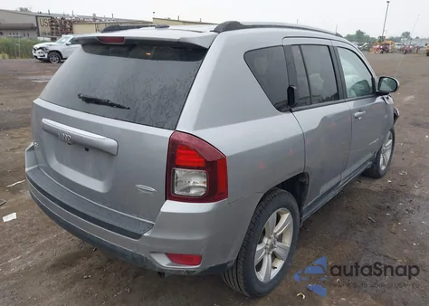 2017 Jeep Compass Latitude 4X4 from USA, damaged, VIN 1C4NJDEB1HD204783